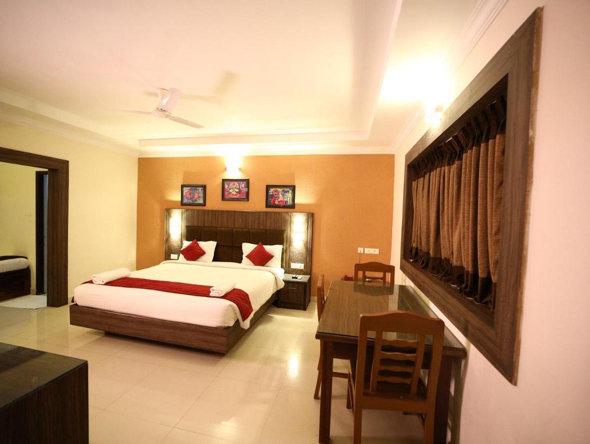 Celebrity Resort - Near Isha Yoga Alāndurai Екстериор снимка