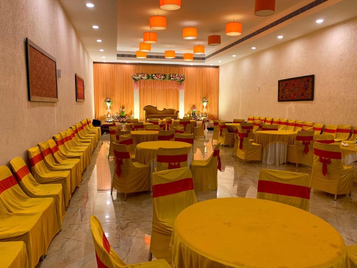 Celebrity Resort - Near Isha Yoga Alāndurai Екстериор снимка